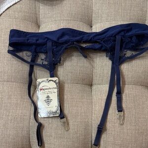 Kapreeza Navy Blue Lace Garter Belt